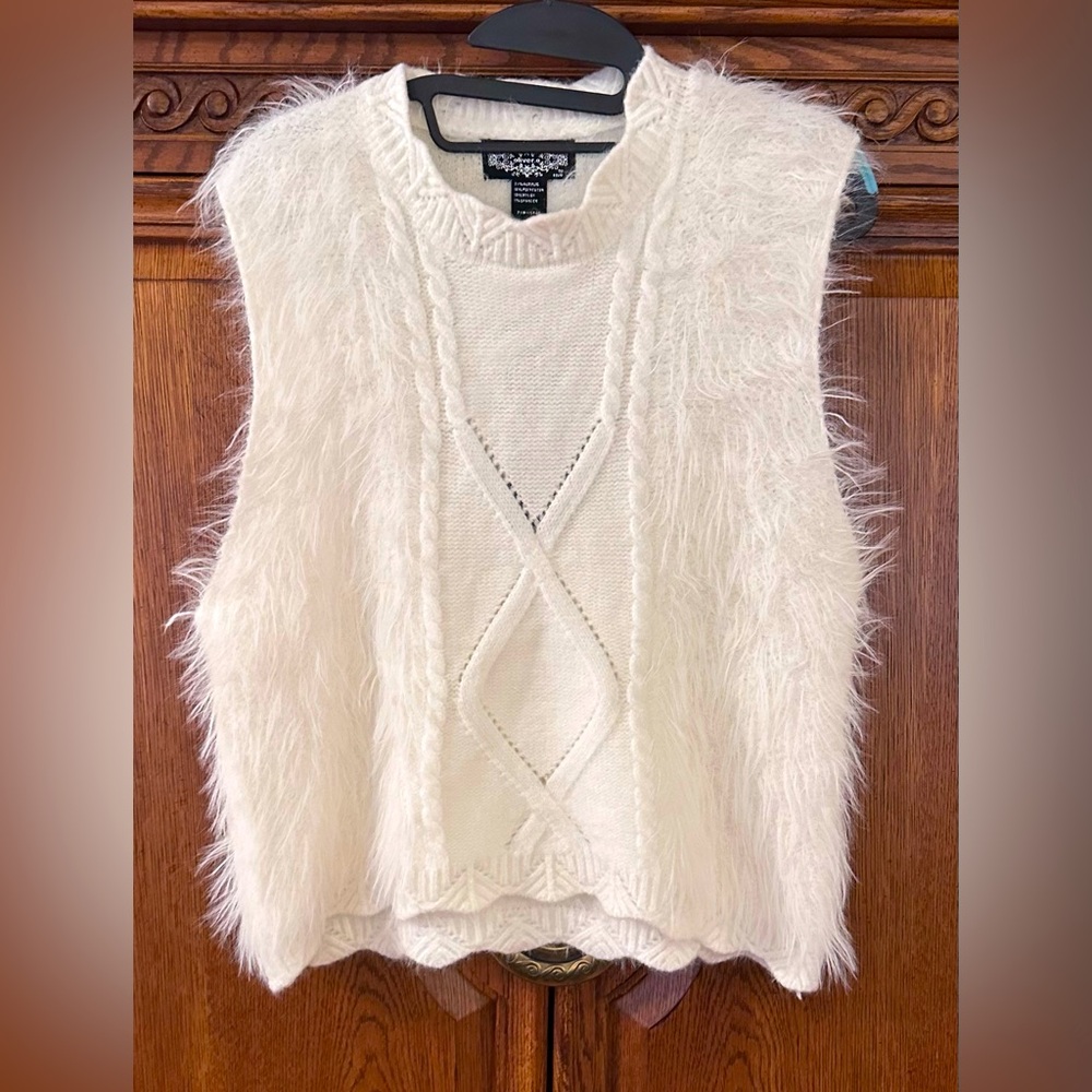 NWT Oliver.o Anthropologie brand sweater L super soft and comfy